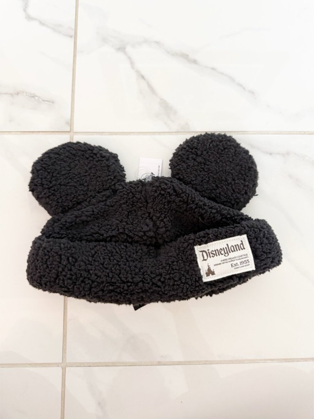Disney 2025 Disneyland Resort Black Sherpa Hat Beanie Mickey Ears Adjustable - Picture 3 of 4